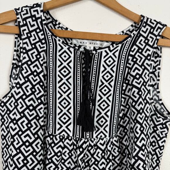 Max Studio Womens Sleeveless Top Size Small Tassels Boho Aztec Summer Spring - Picture 2 of 7
